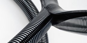 Beskyttelsesslanger i plast